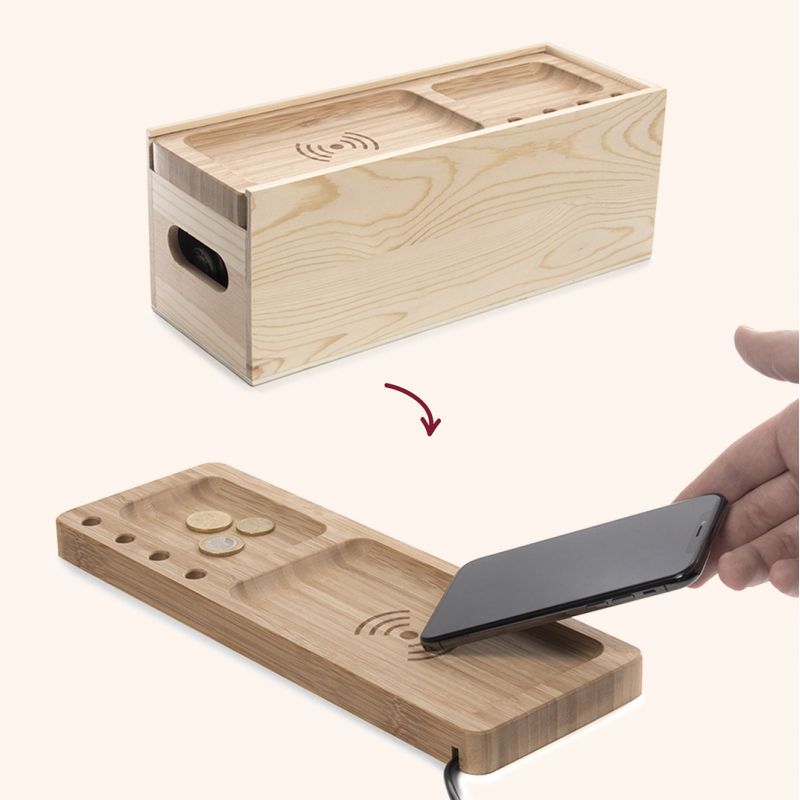 Vendita online cassette di legno per arredare. Cassettine di legno per il  vino utillate come complementi d'arredo design.